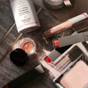 NATASHA DENONA SUPER GLOW HIGHLIGHTER