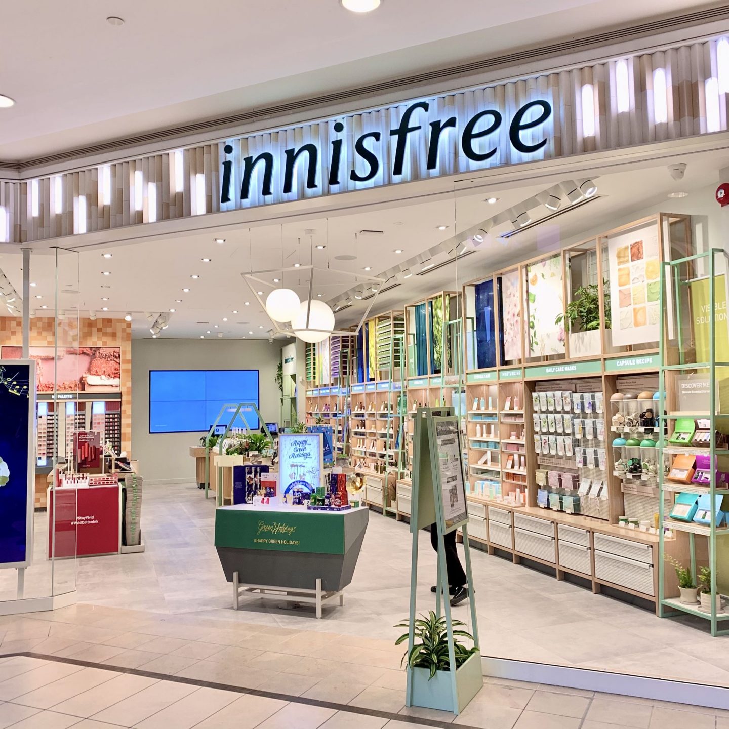 Scarborough Town Centre Innisfree