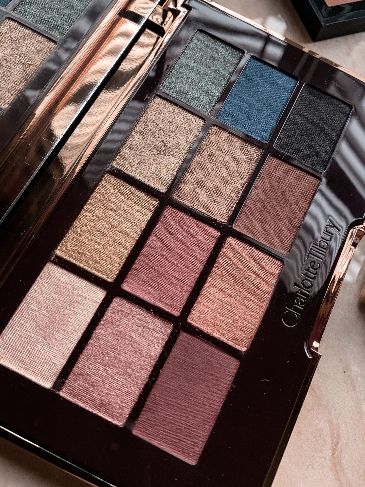 Charlotte Tilbury icon eyeshadow palette